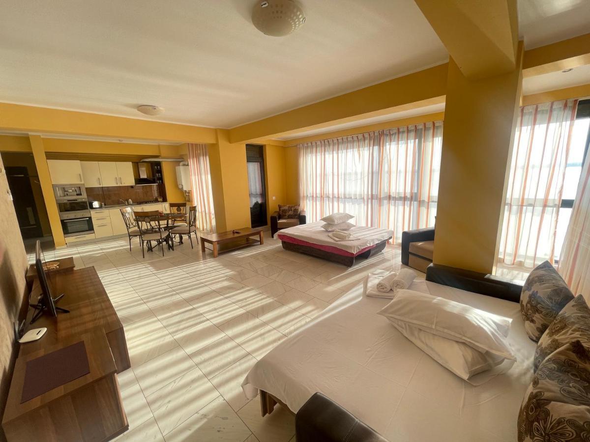 Sophia Lake View Suite Мамая Екстер'єр фото