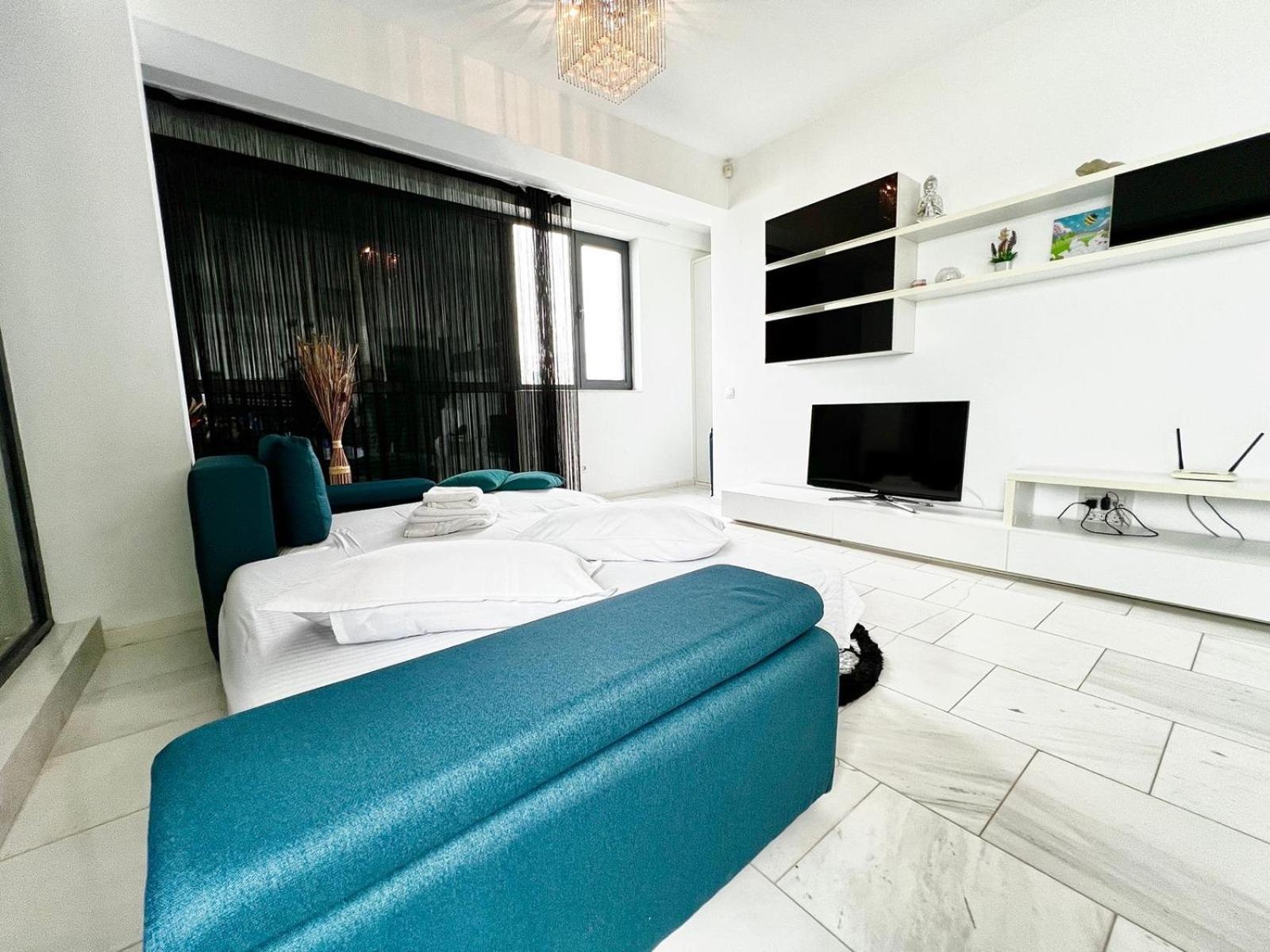 Sophia Lake View Suite Мамая Екстер'єр фото