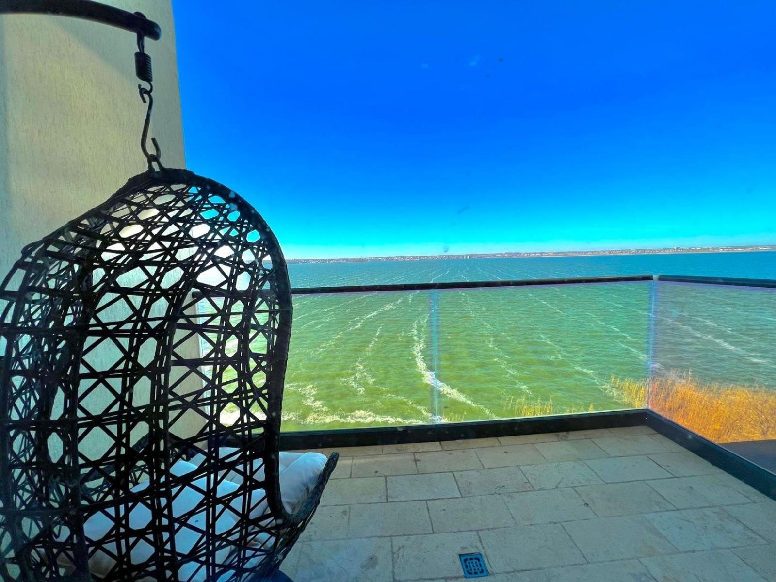 Sophia Lake View Suite Мамая Екстер'єр фото