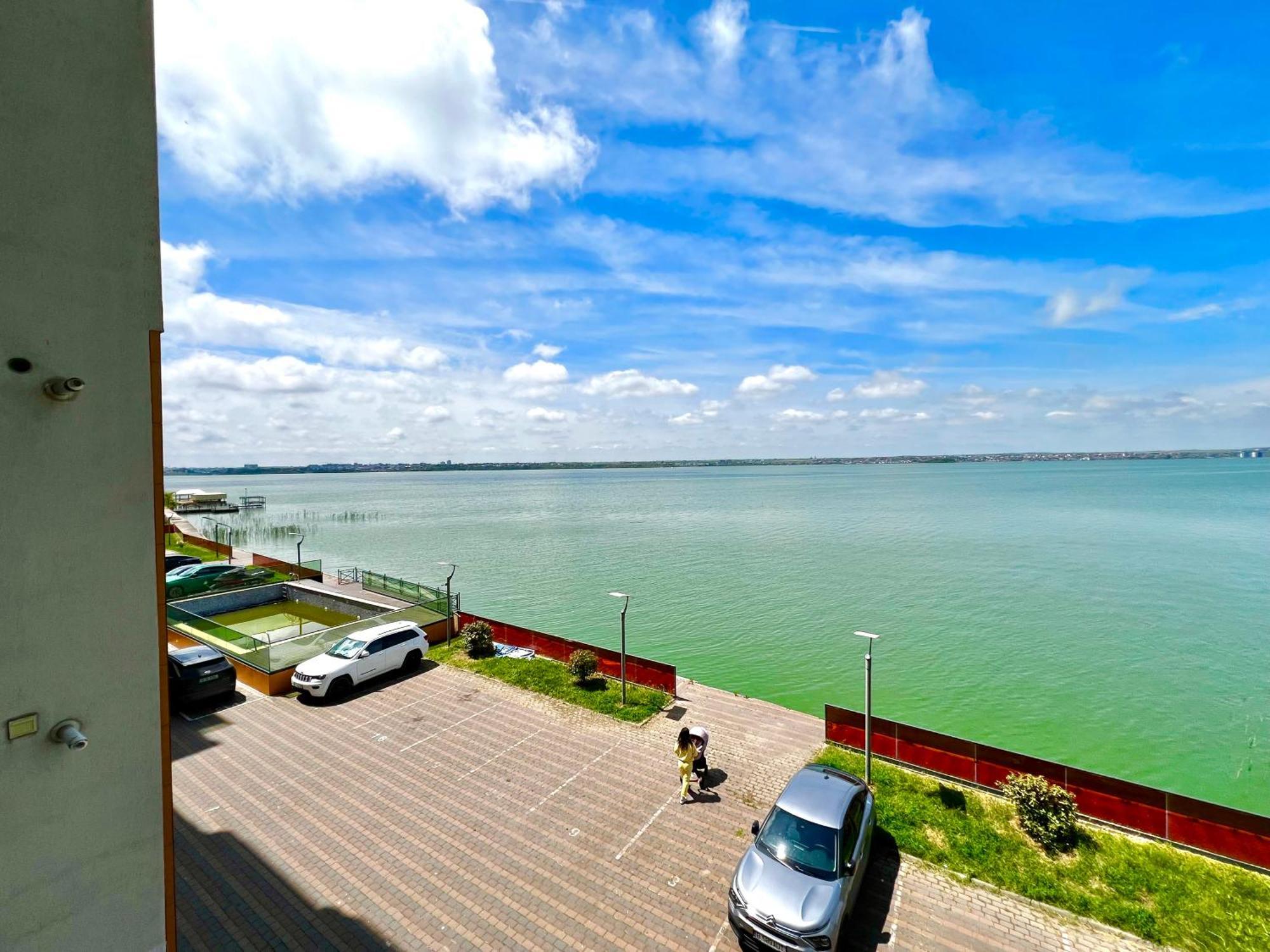Sophia Lake View Suite Мамая Екстер'єр фото